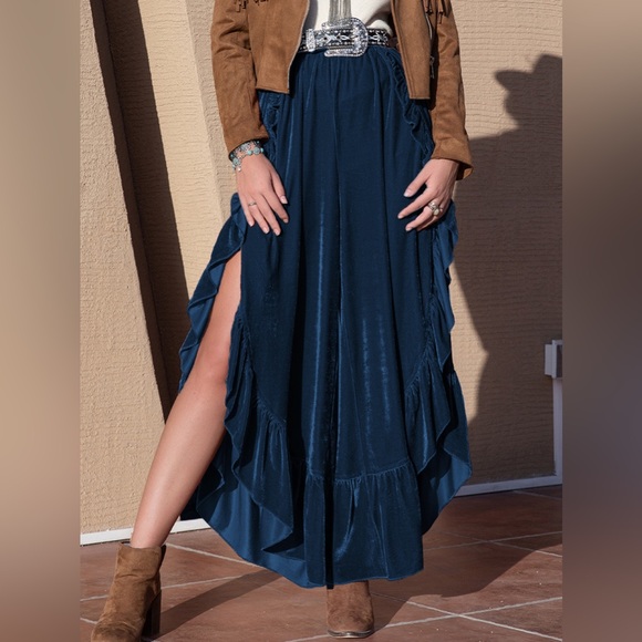 Ruffled Slit Wide Leg Pants